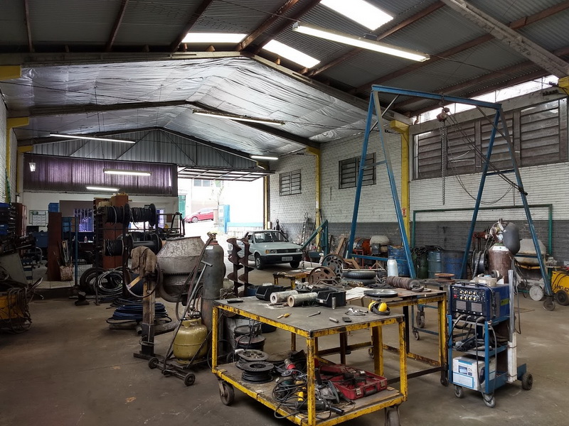 Estrutura de trabalho para solda na Bratti